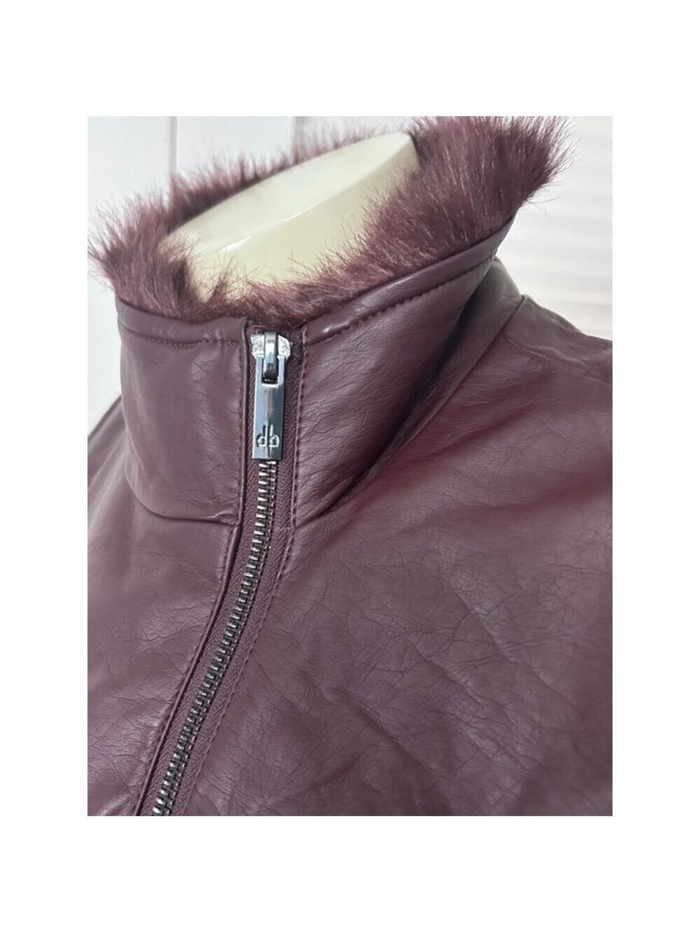 Dennis Basso Merlot Faux Leather Moto Vest Faux Fur Collar S - Picture 9 of 14